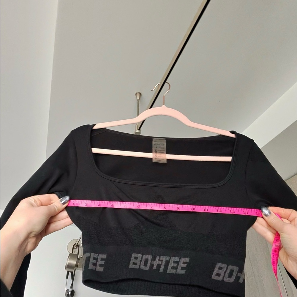 Bo+Tee Black Seamless Long Sleeve Square Neck Crop Top - Small - Picture 7 of 9